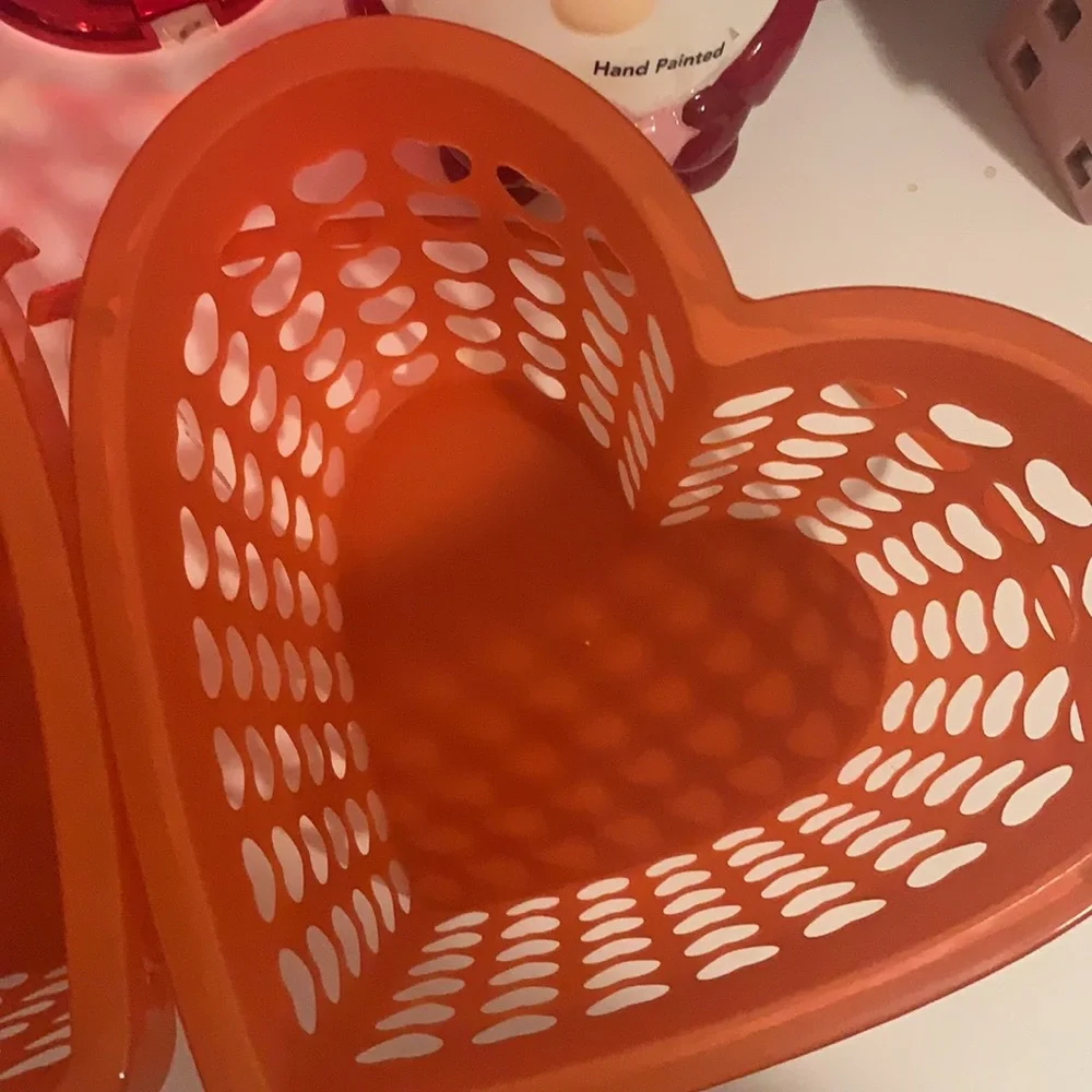 Target Bullseye Valentine’s heart Shape plastic basket in color Red.